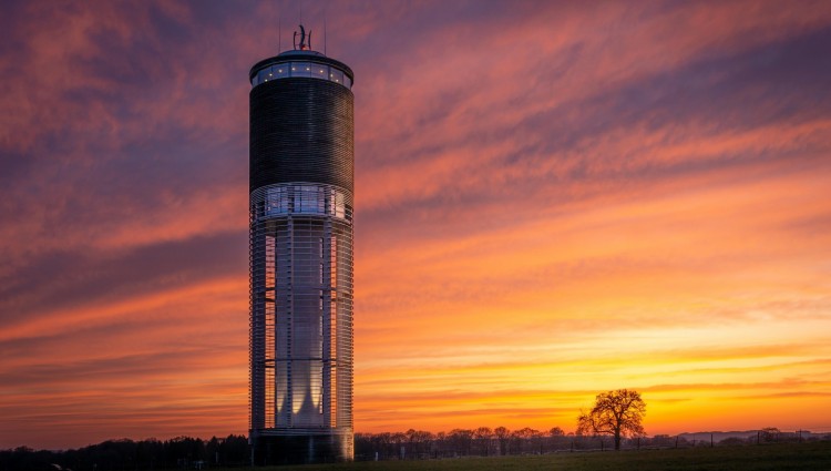Sonnenuntergang im Aquatower - IMG 1